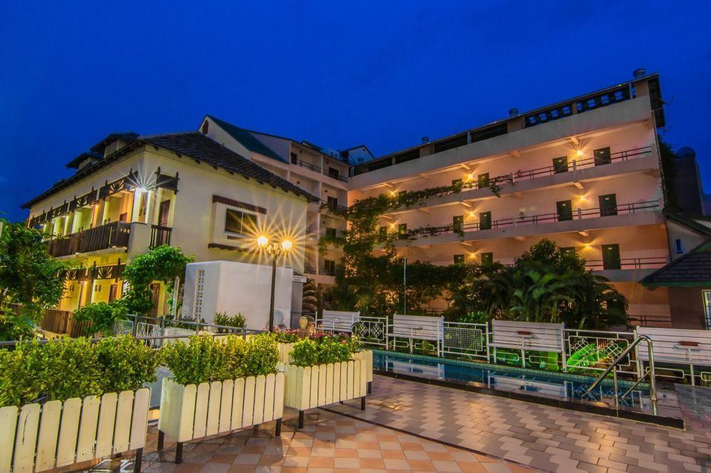 Sutus Court 3 Hotel Pattaya Eksteriør billede